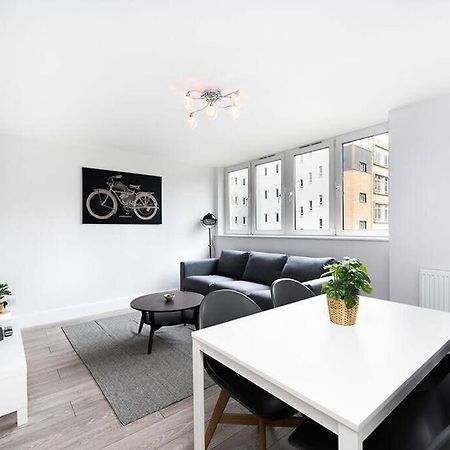 Charming Apartment In The Pleydell Estate لندن المظهر الخارجي الصورة
