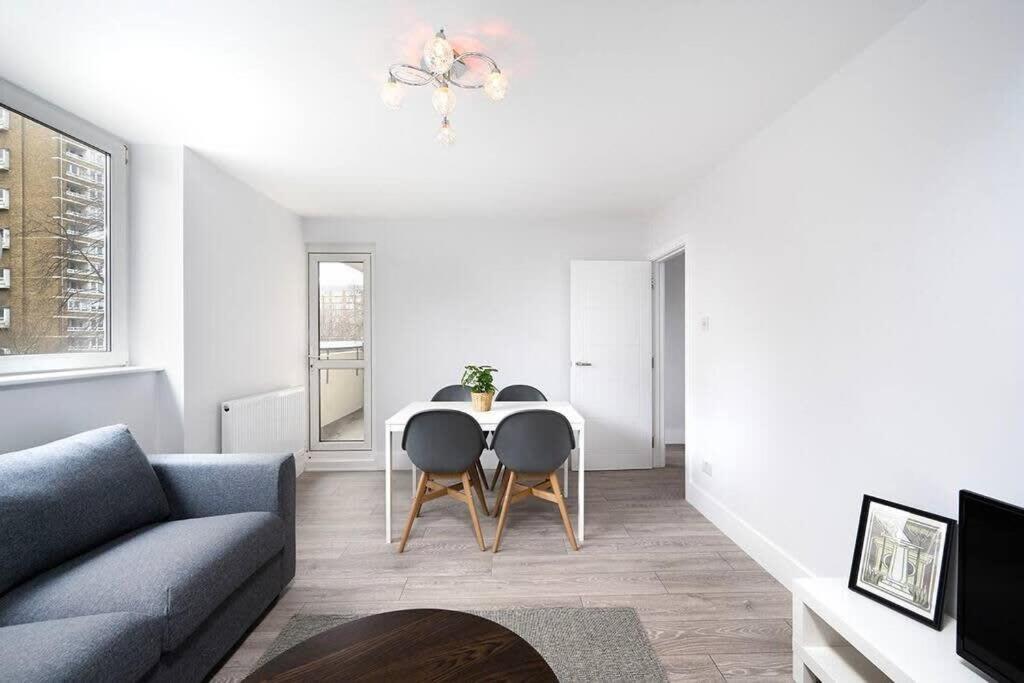 Charming Apartment In The Pleydell Estate لندن المظهر الخارجي الصورة